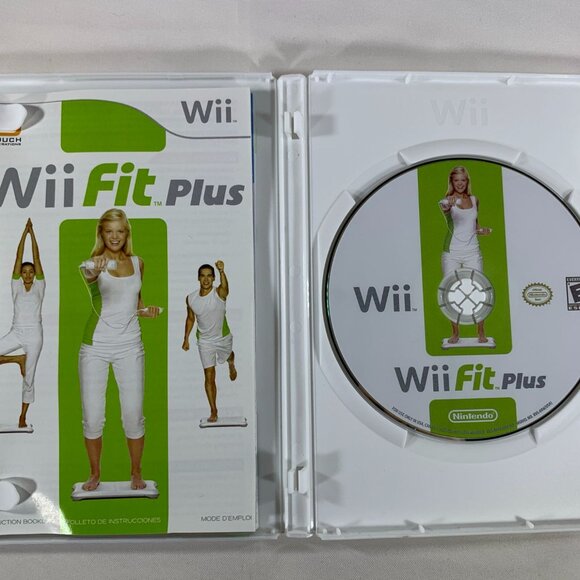 Wii Fit Plus Game For Nintendo Wii Complete with Manual Fitness Exercise Balance - Picture 3 of 5